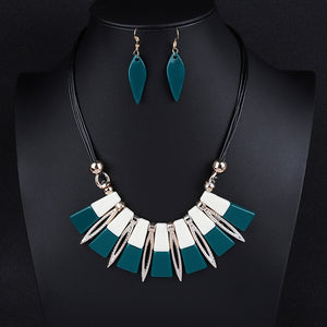 Exaggerated Adjustable Acrylic Necklace Earrings Jewelry Set